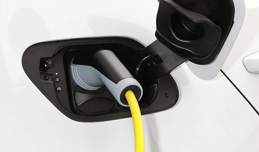 So laden Sie Ihr Elektrofahrzeug