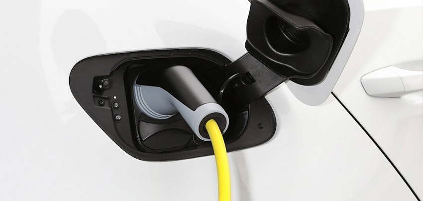 So laden Sie Ihr Elektrofahrzeug