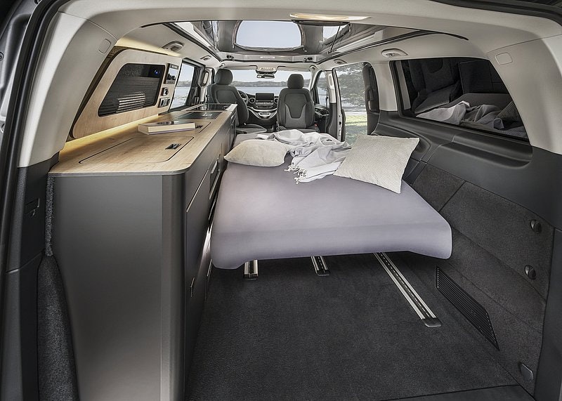 VANTourer URBAN V-Klasse Liegefläche